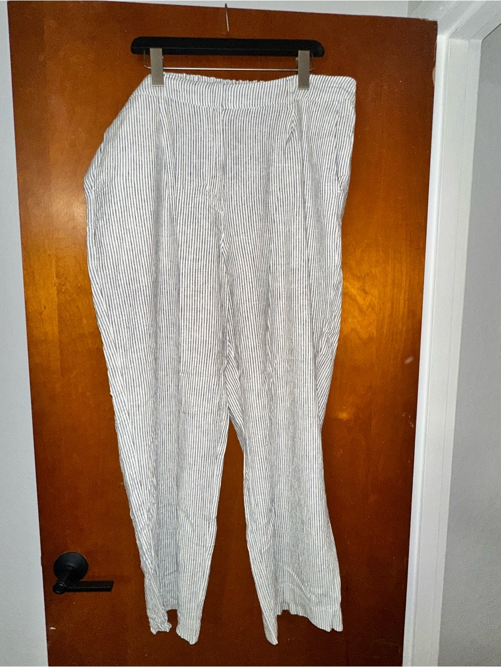 Old Navy Linen White and Gray Pinstripe Pants